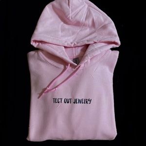 Tect out jewelry Apperal. Compares to Nike in quality.